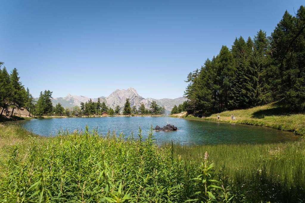 Готель Les Balcons De Maurienne Montricher-le-Bochet Екстер'єр фото
